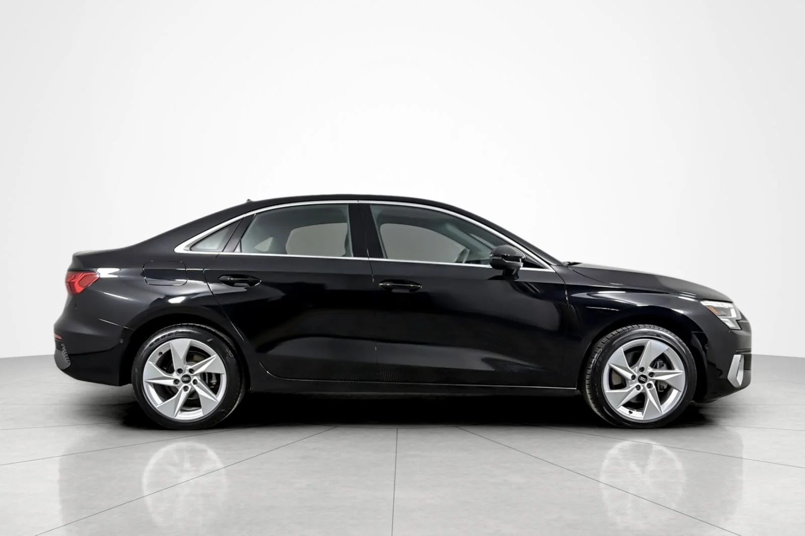 Used 2023 Mythos Black Metallic Audi Premium Plus 40 TFSI image 6