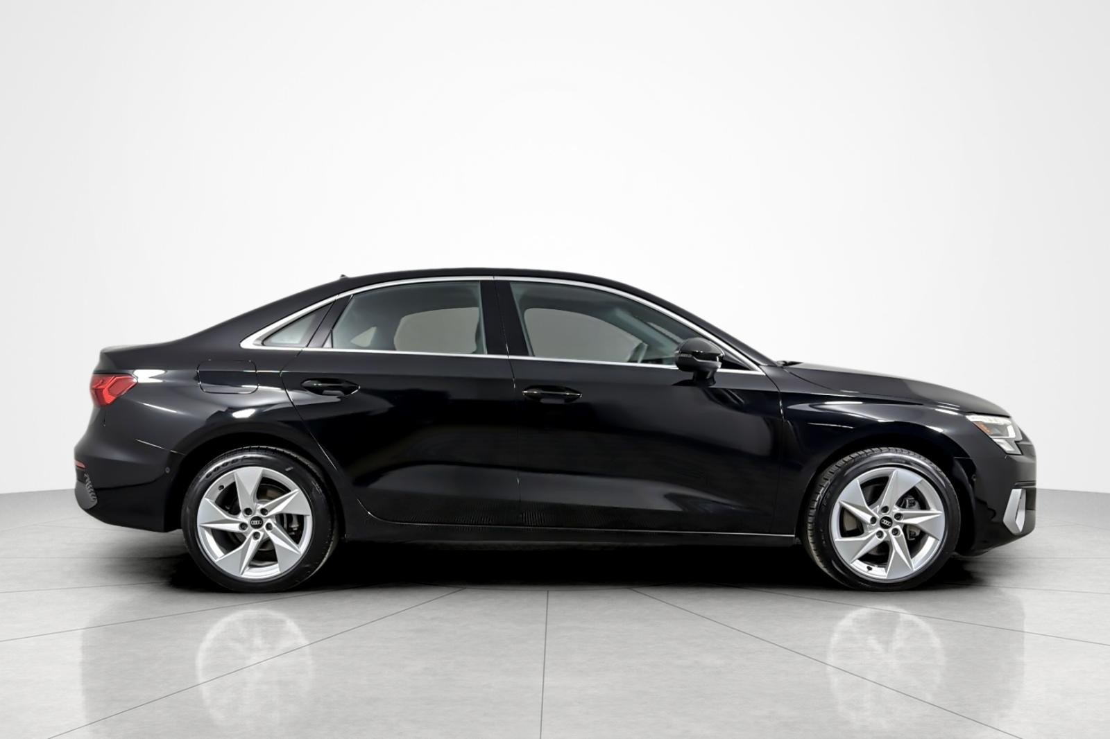 Used 2023 Mythos Black Metallic Audi Premium Plus 40 TFSI image 6
