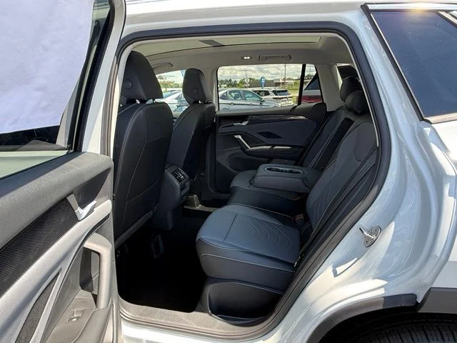 New 2026 White Volkswagen 2.0T SE image 14