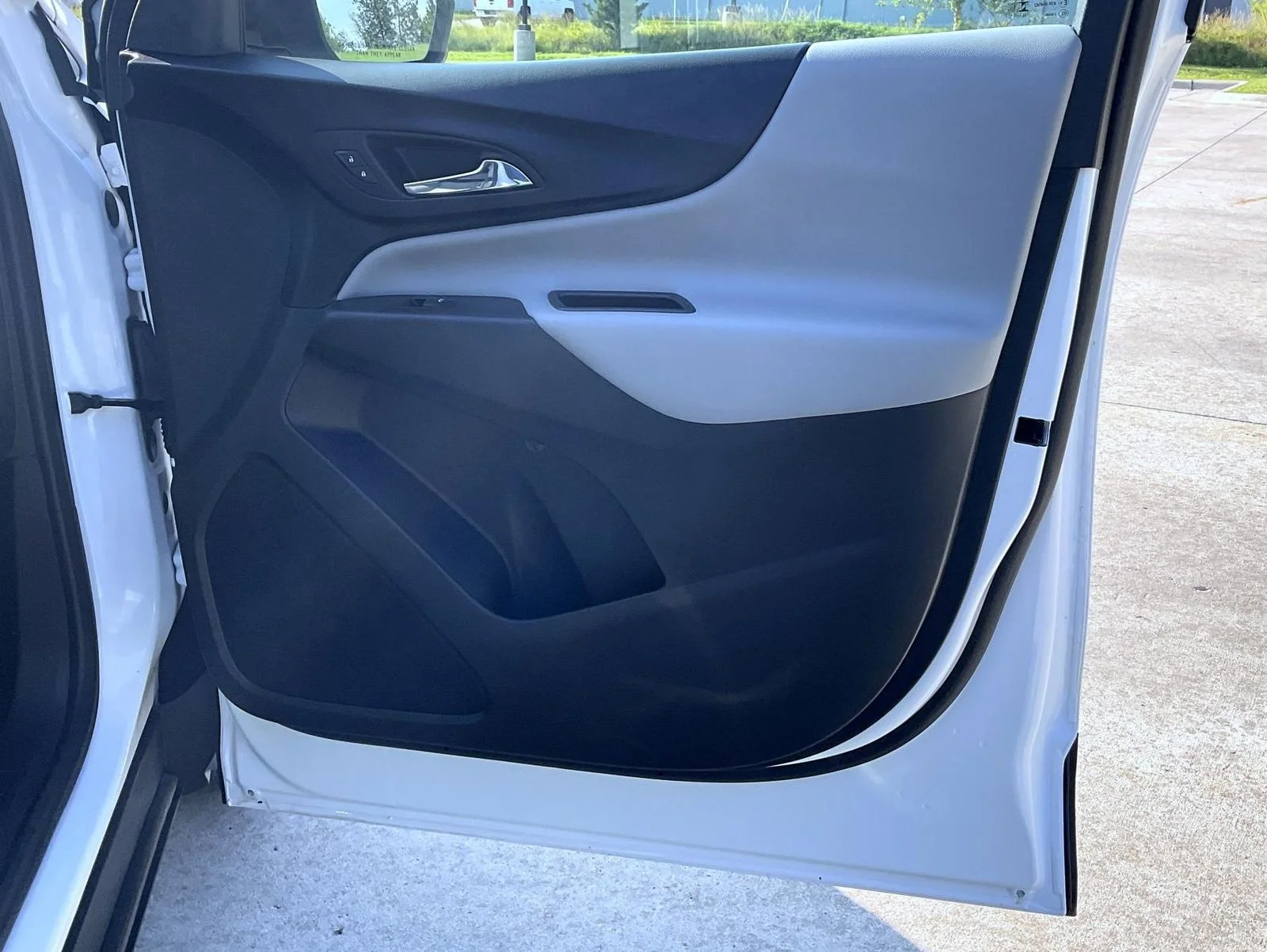Used 2024 White Chevrolet LS image 17