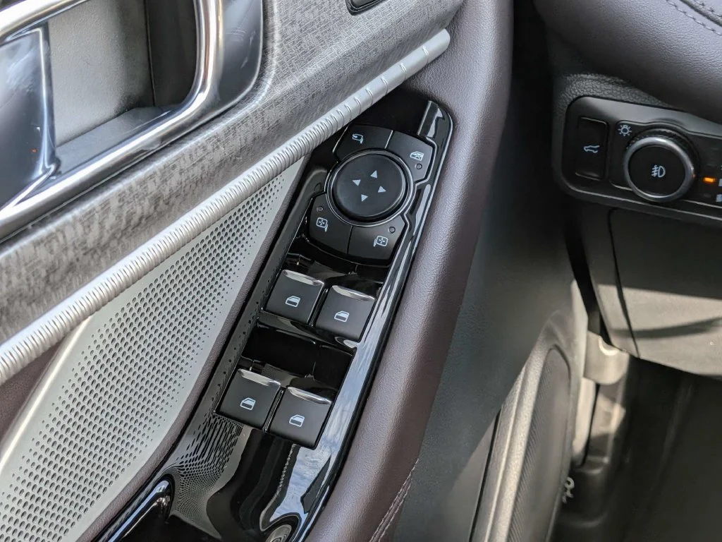 New 2026 Carbonized Gray Metallic Ford Platinum™ image 21