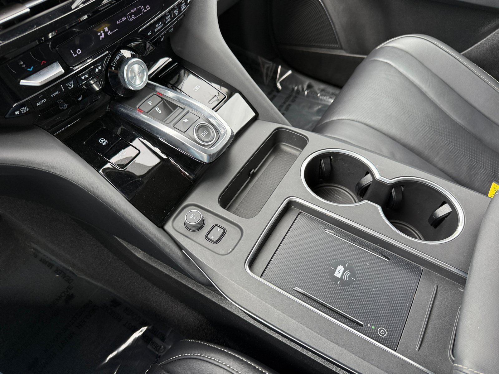 Used 2025 Liquid Carbon Metallic Acura Technology Package image 13
