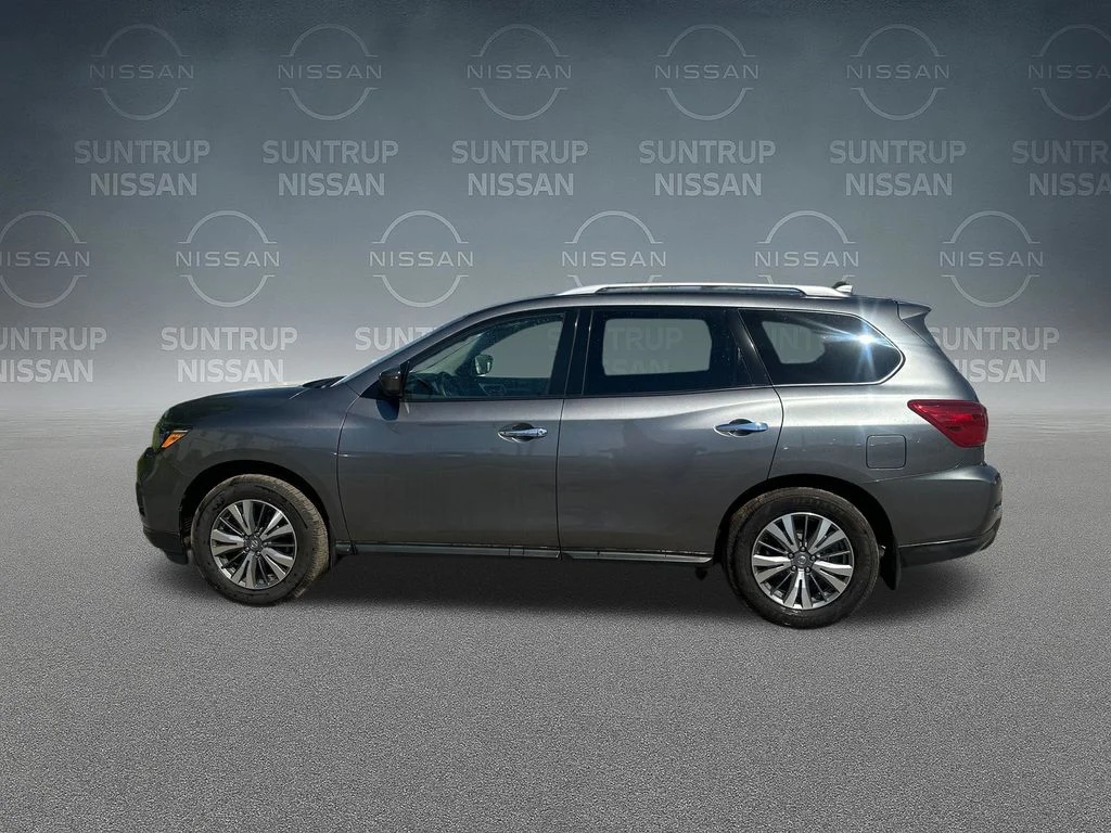 Used 2020 Gray Nissan S image 34