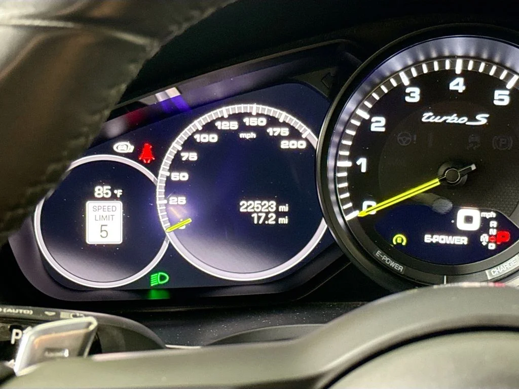 2023 Porsche Cayenne Turbo S E-Hybrid - Photo 14
