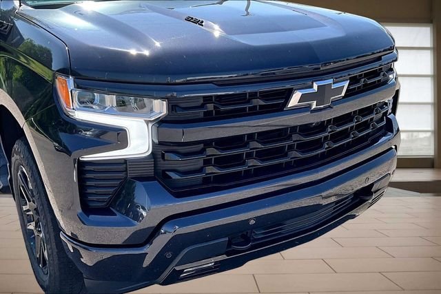 Used 2024 Gray Chevrolet RST image 29