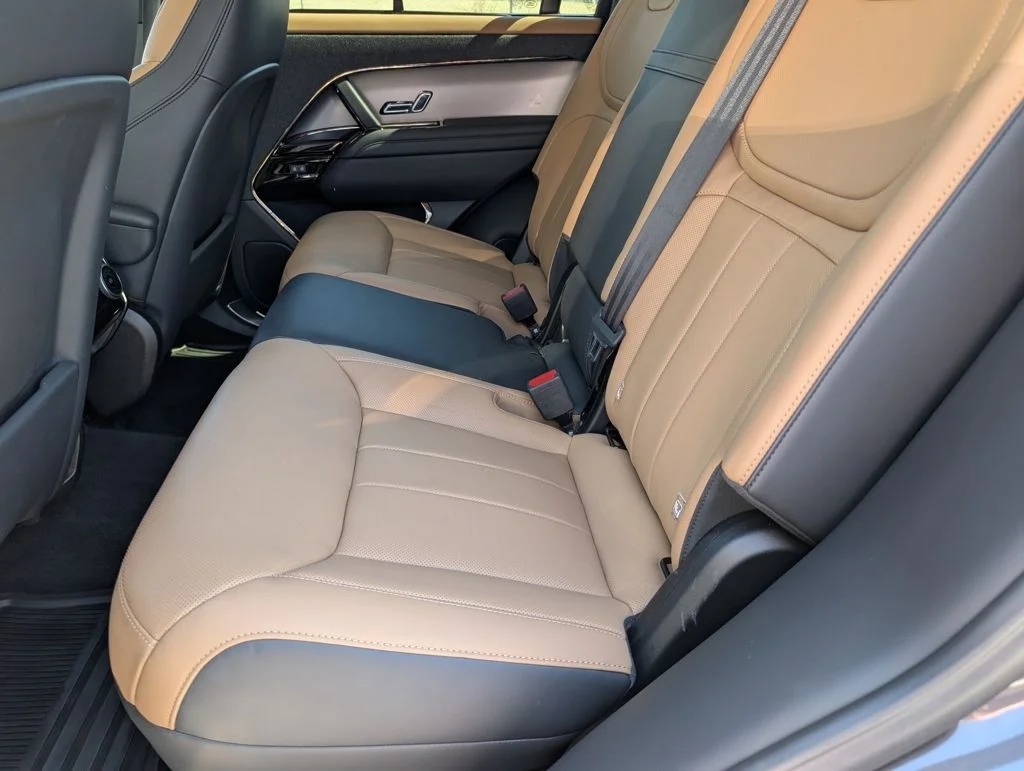 Certified Used 2025 Gray Land Rover Dynamic SE image 28