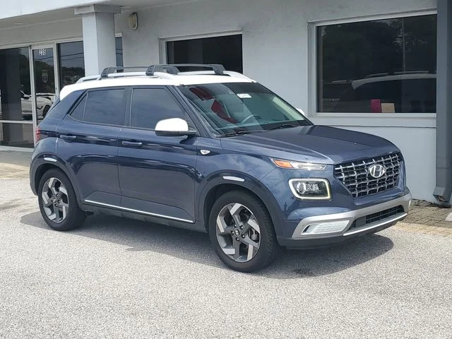 2022 Hyundai Venue Limited IVT's photo