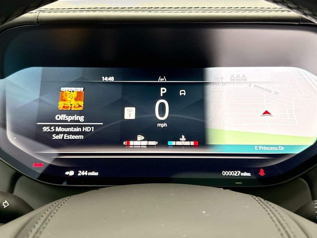 New 2026 Borasco Grey LAND ROVER SV Signature Suite image 33