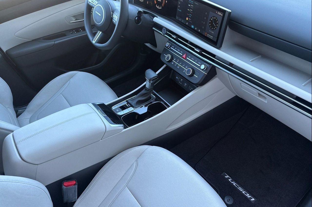 New 2026 Gray Hyundai SE AWD image 18