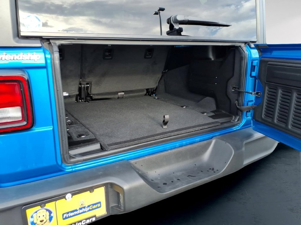 Used 2024 Blue Jeep Sport S image 11