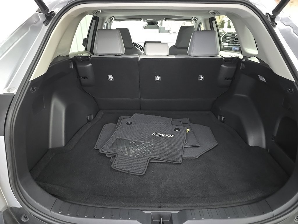 Used 2021 Silver Toyota XLE Premium image 12