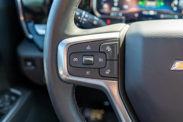 Used 2025 Black Chevrolet LT image 24