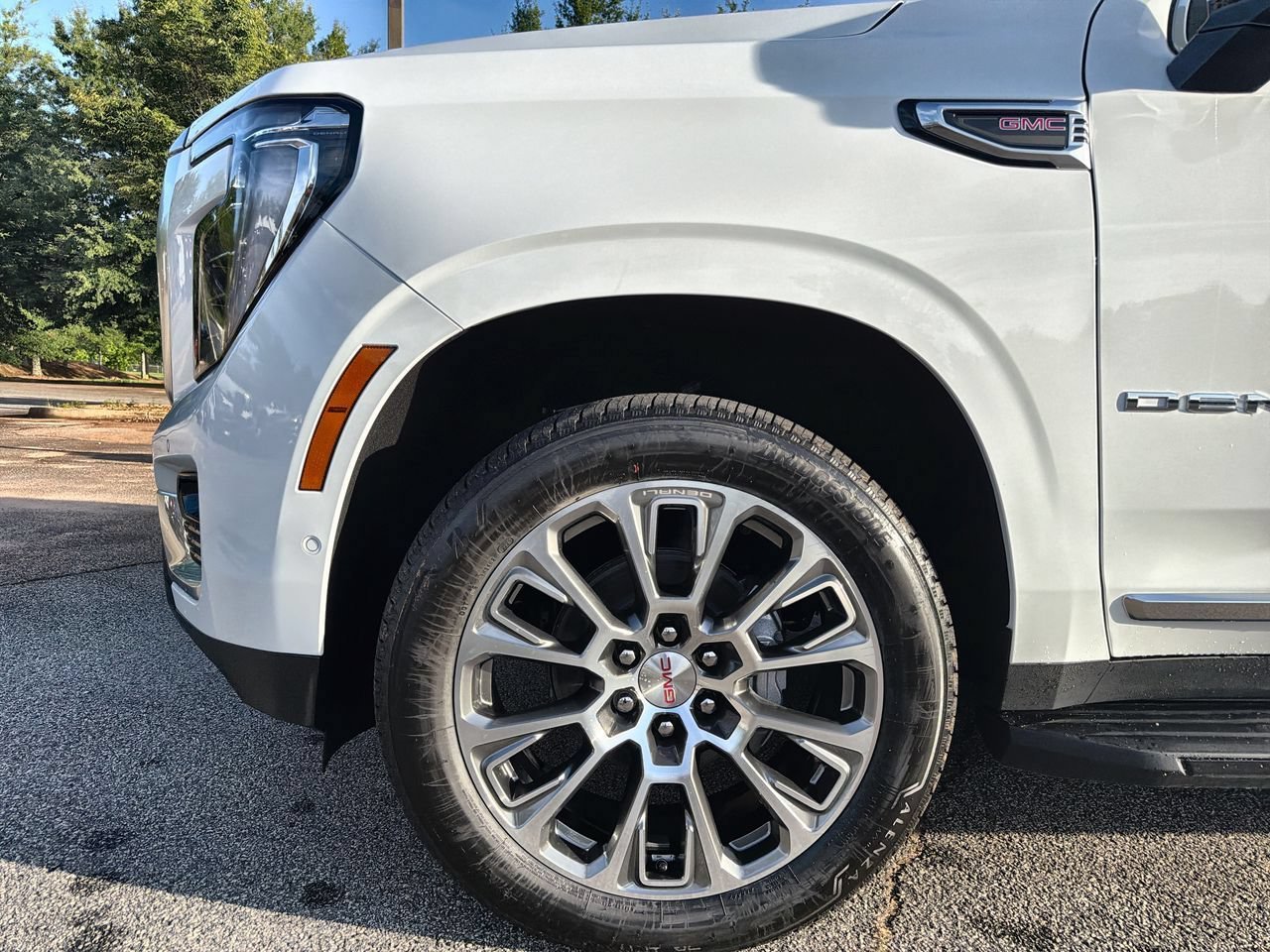 New 2026 Summit White GMC Denali image 28