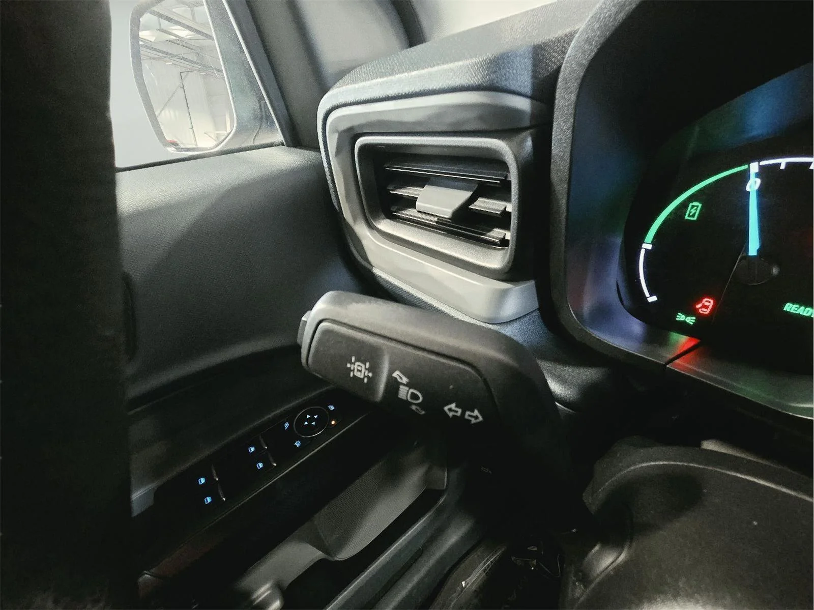 Used 2023 Area 51 Ford XL image 23
