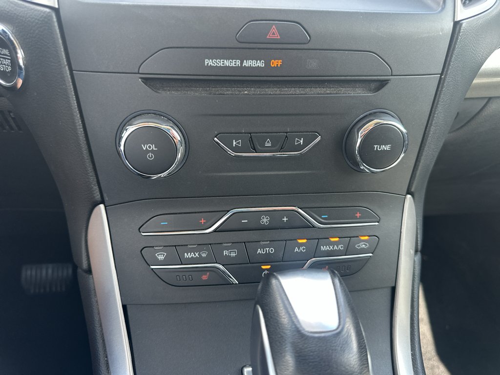Used 2017 Magnetic Metallic Ford SEL image 20