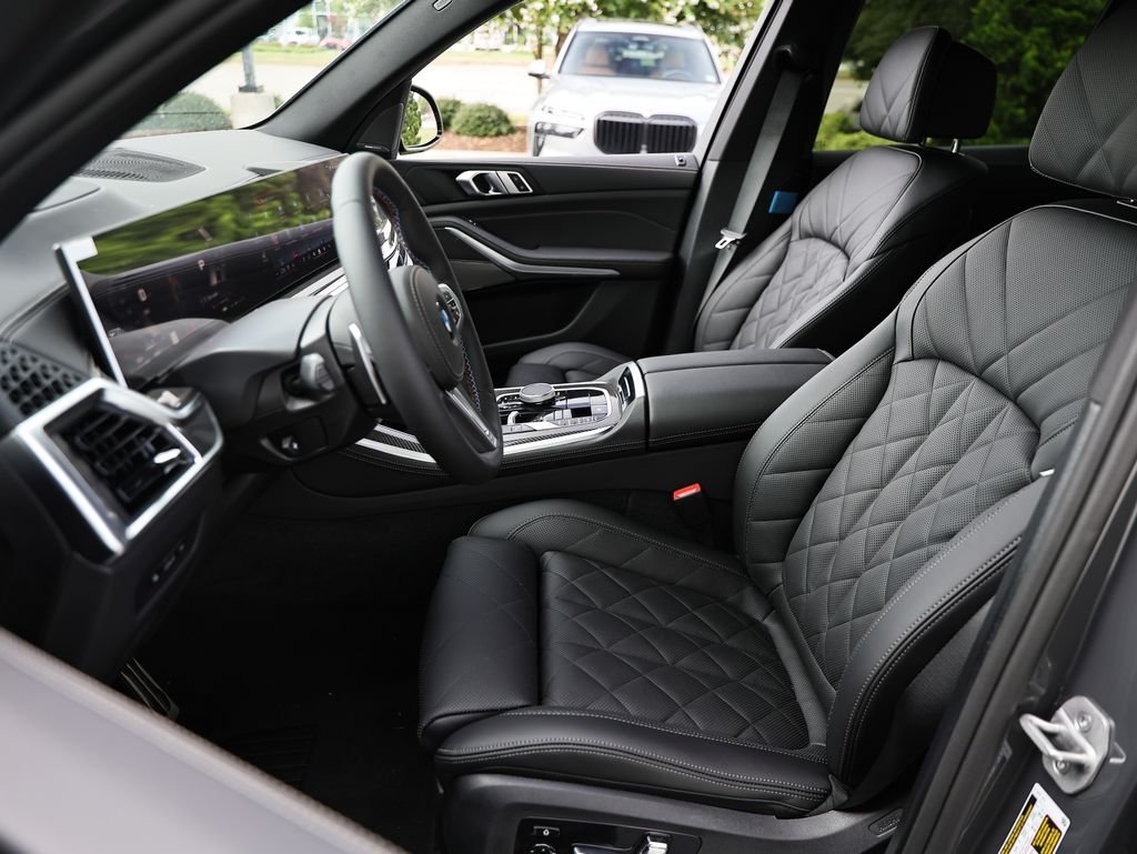 2026 BMW X5 M60i - Photo 21
