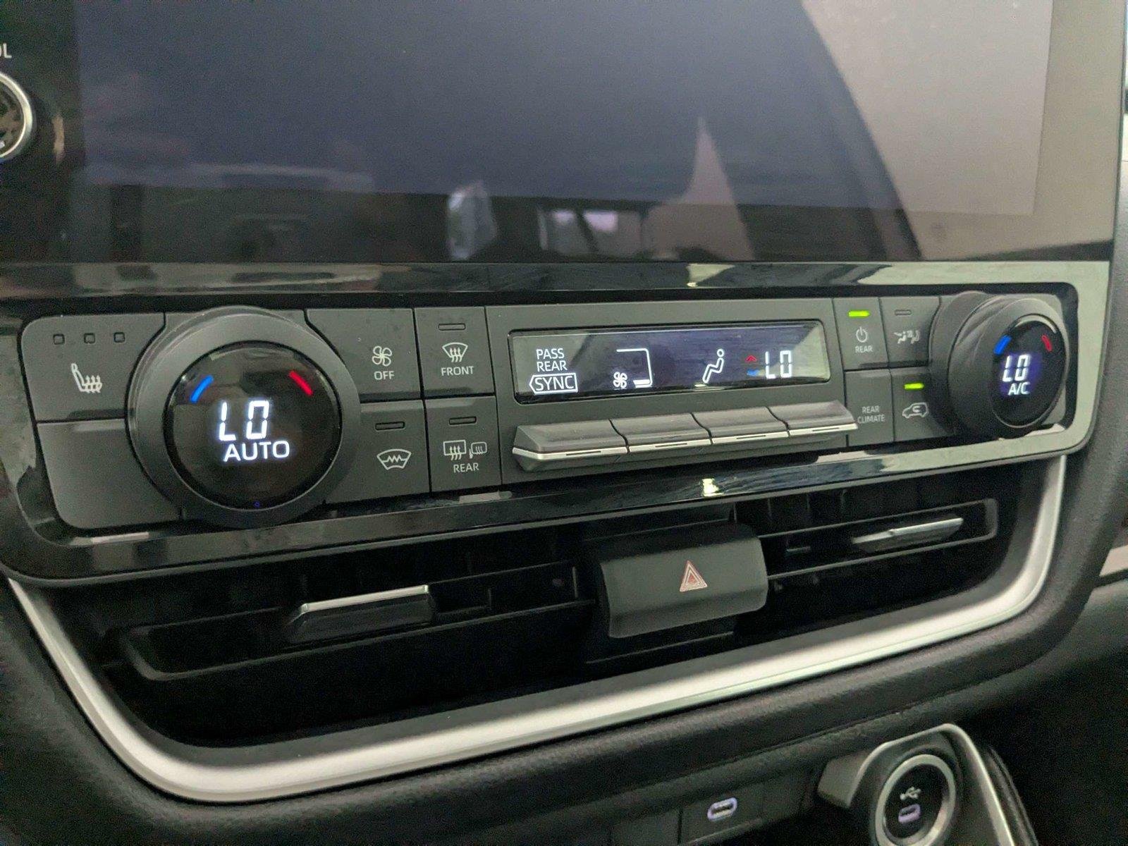 2024 Toyota Grand Highlander XLE - Photo 22