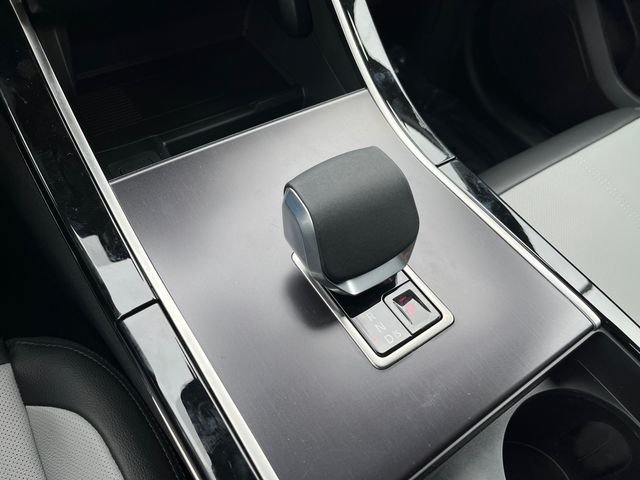 New 2026 Zadar Grey Land Rover Dynamic SE image 24