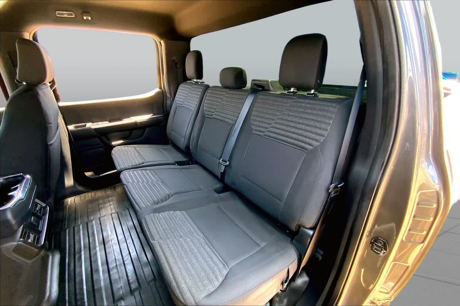 Used 2022 Carbonized Gray Ford XL image 21