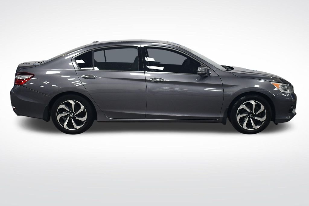 Certified Used 2016 Modern Steel Metallic Honda EX-L image 2