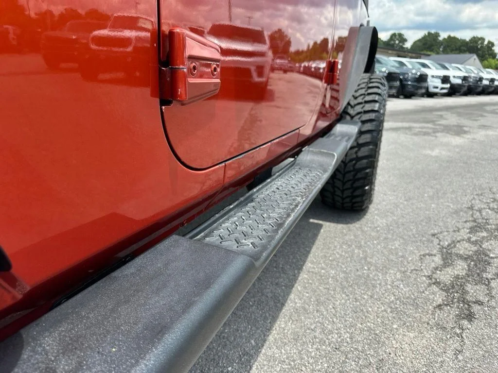 Used 2009 Orange Jeep Unlimited X image 15