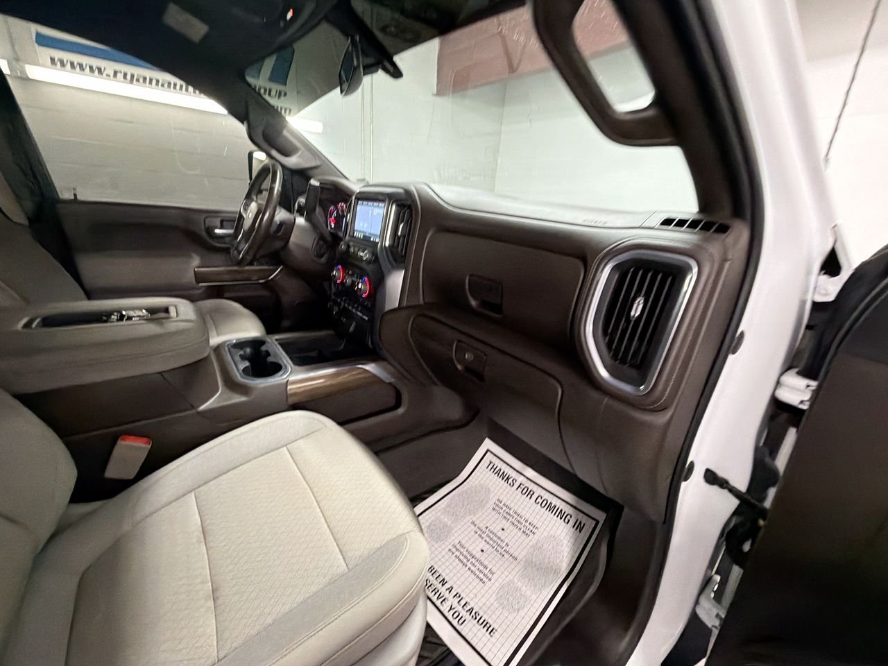 Used 2022 Summit White Chevrolet LT image 27