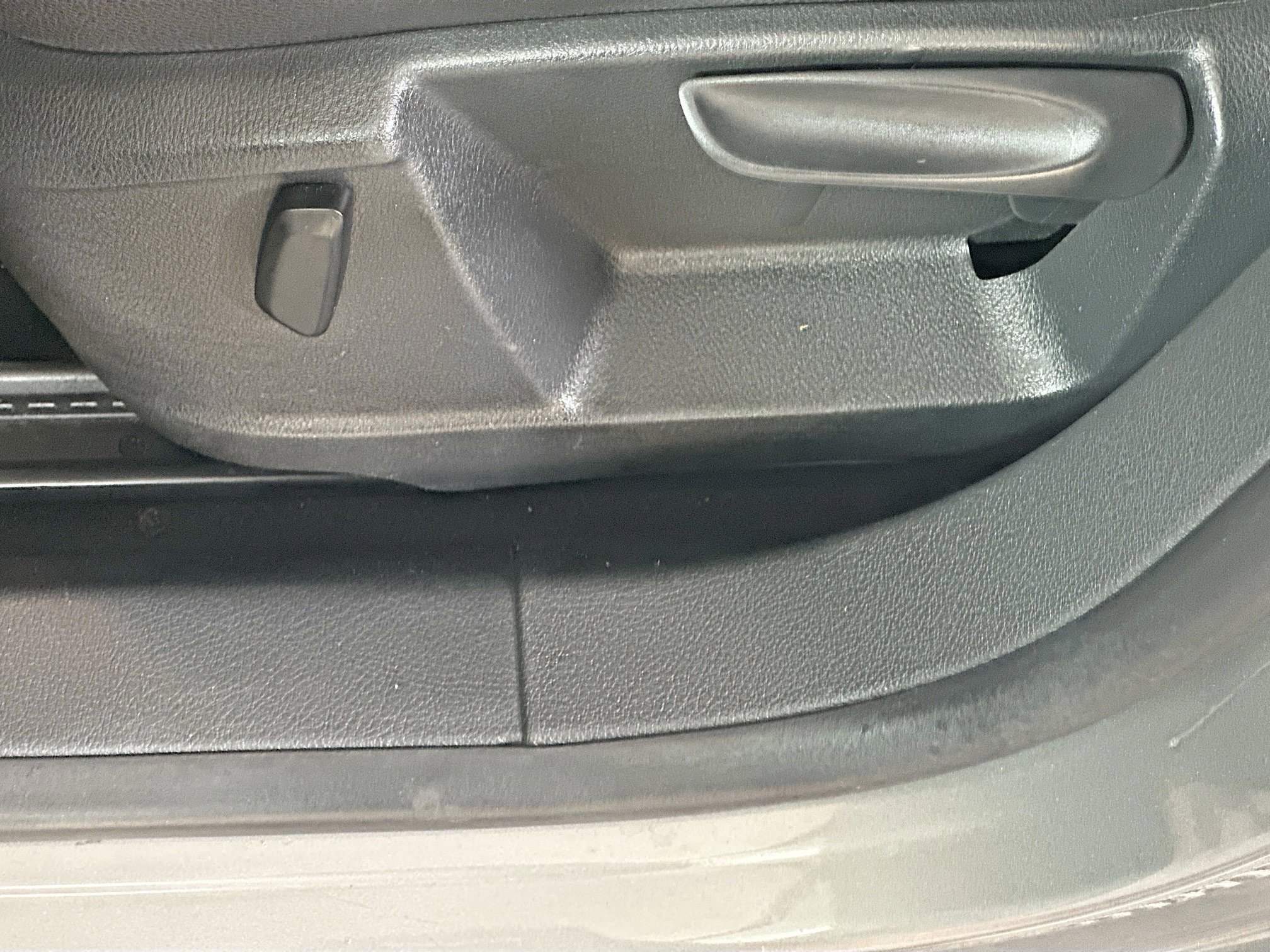Used 2010 Brown Volkswagen S image 13