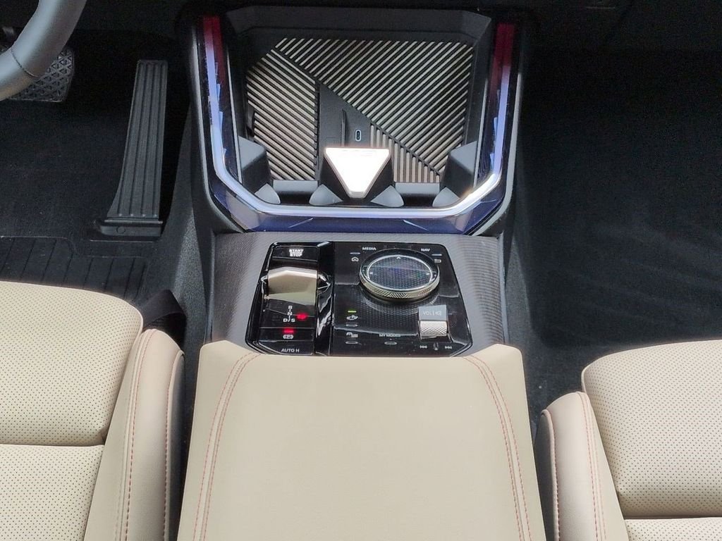 2025 BMW X3 30 - Photo 19