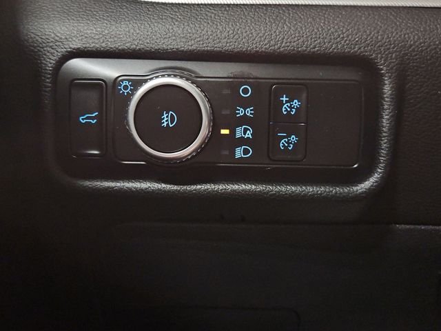 Used 2023 Blue Ford XLT image 32