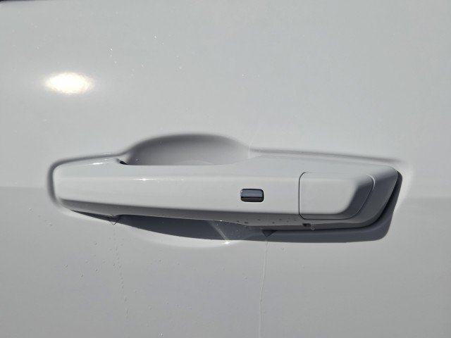 2026 Chevrolet Traverse LT - Photo 9