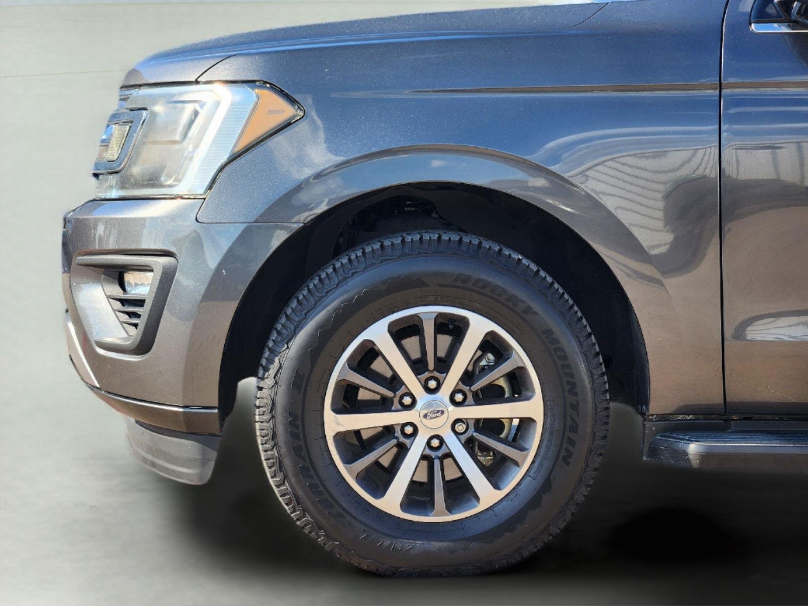 2019 Ford Expedition photo 9 of 34