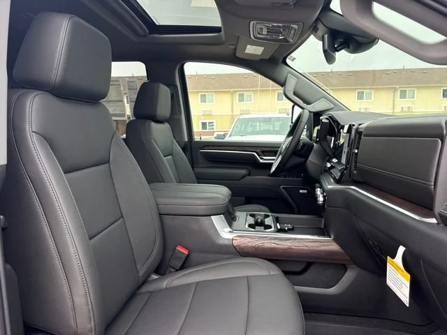New 2026 Onyx Black GMC SLT image 44