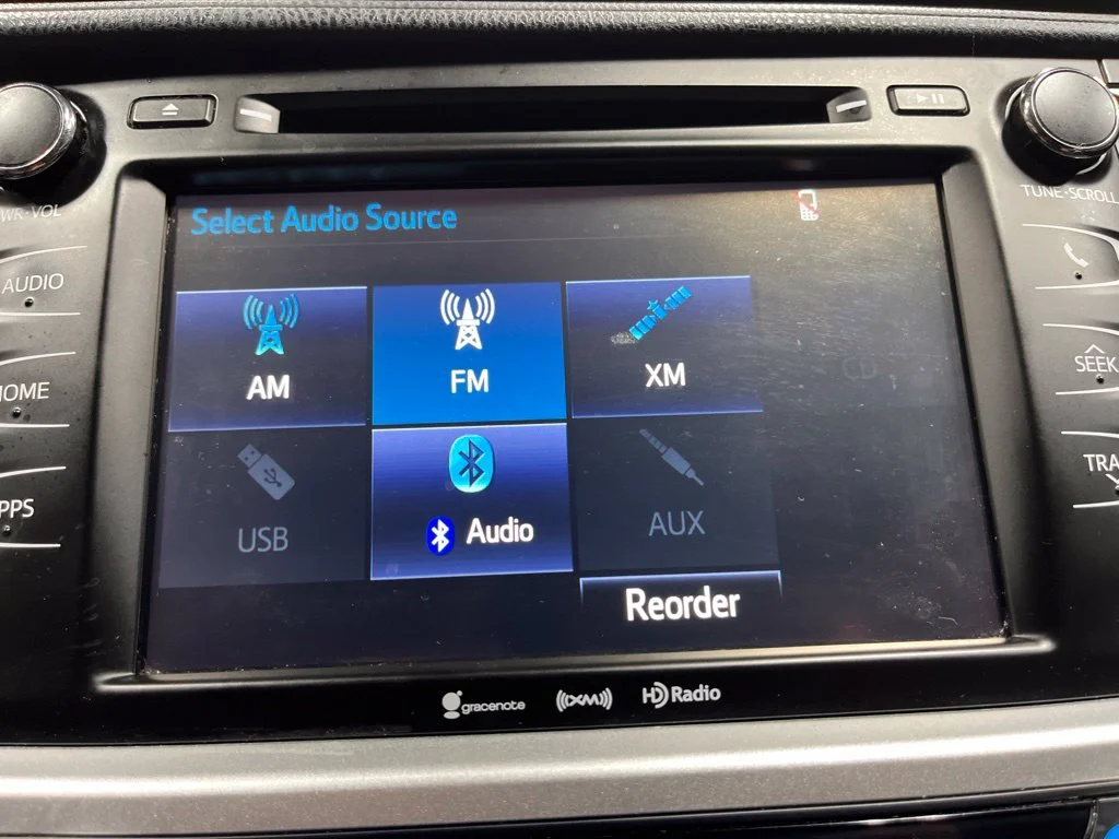 Used 2018 Blizzard Pearl Toyota LE Plus image 21