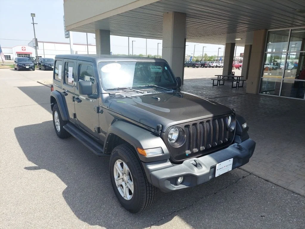 2022 Jeep Wrangler Sport S's photo