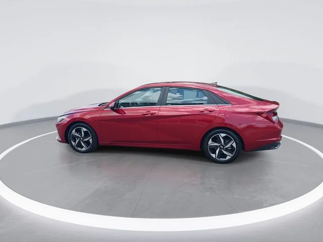 Used 2023 Red Hyundai Limited image 5