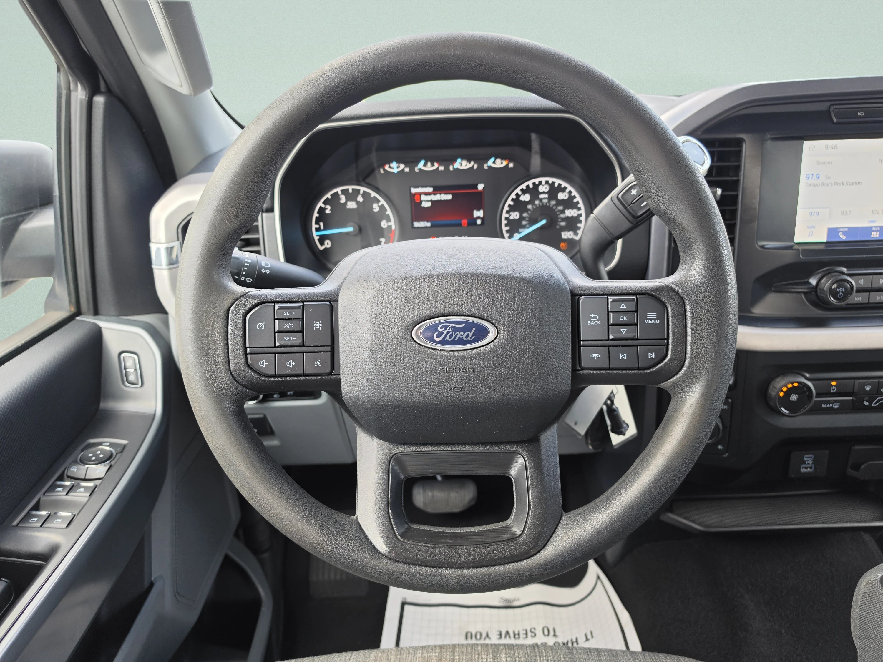 Used 2023 Oxford White Ford XLT image 20