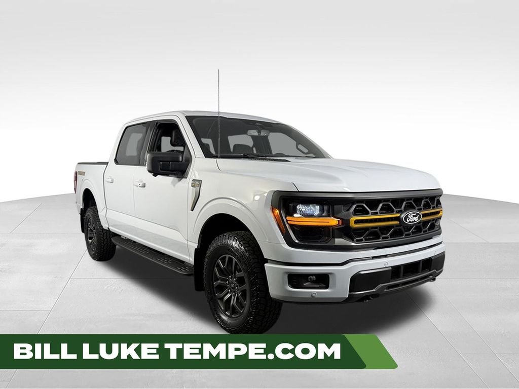 Used 2025 Space White Metallic Ford Tremor image 1