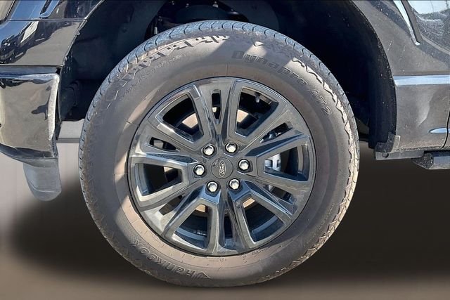 Used 2025 Black Ford Platinum image 6