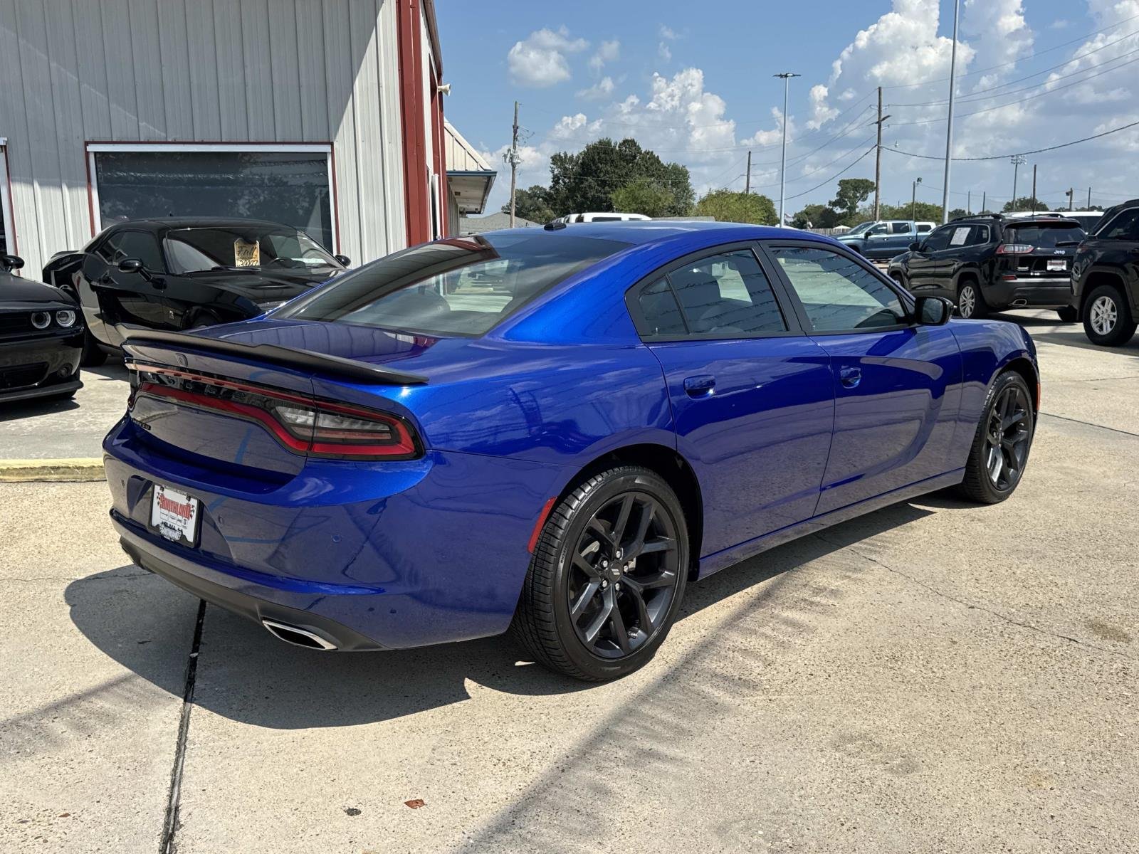 Used 2022 Indigo Blue Dodge SXT image 7