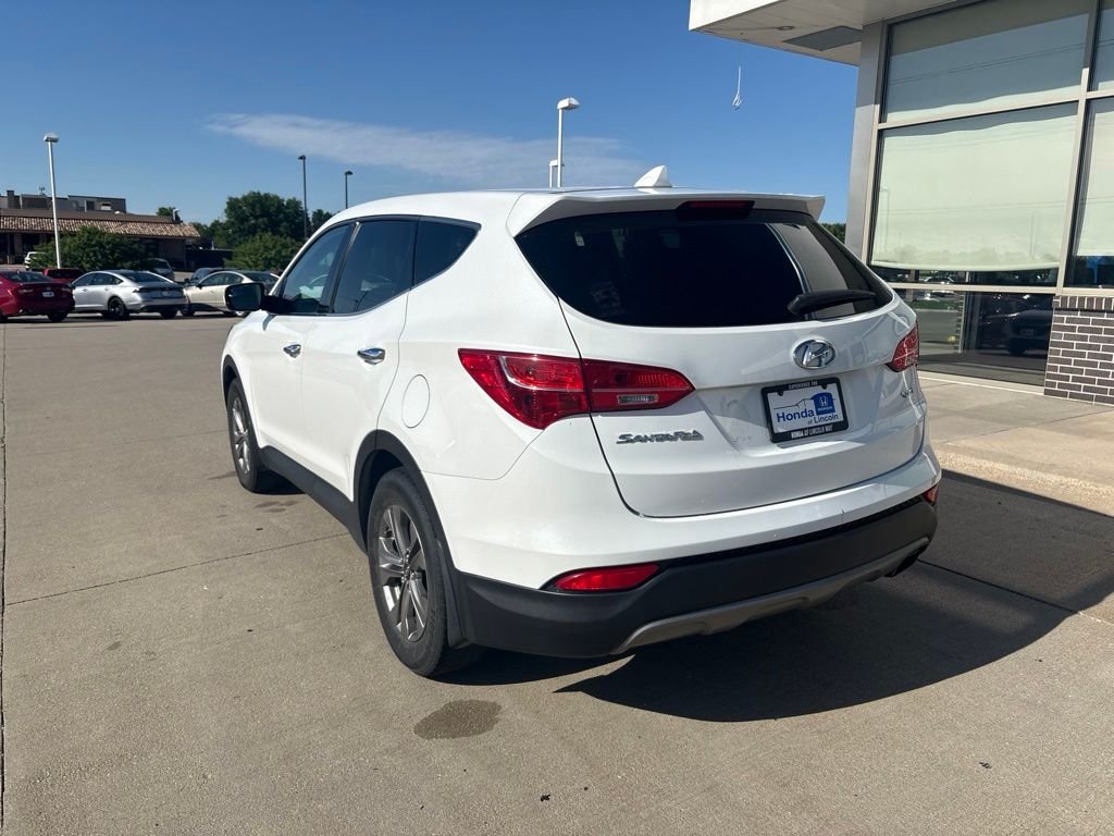 Used 2016 White Hyundai 2.4 Base image 7