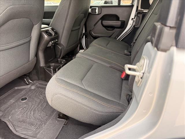 Used 2024 Silver Zynith Clearcoat Jeep Sport S image 12