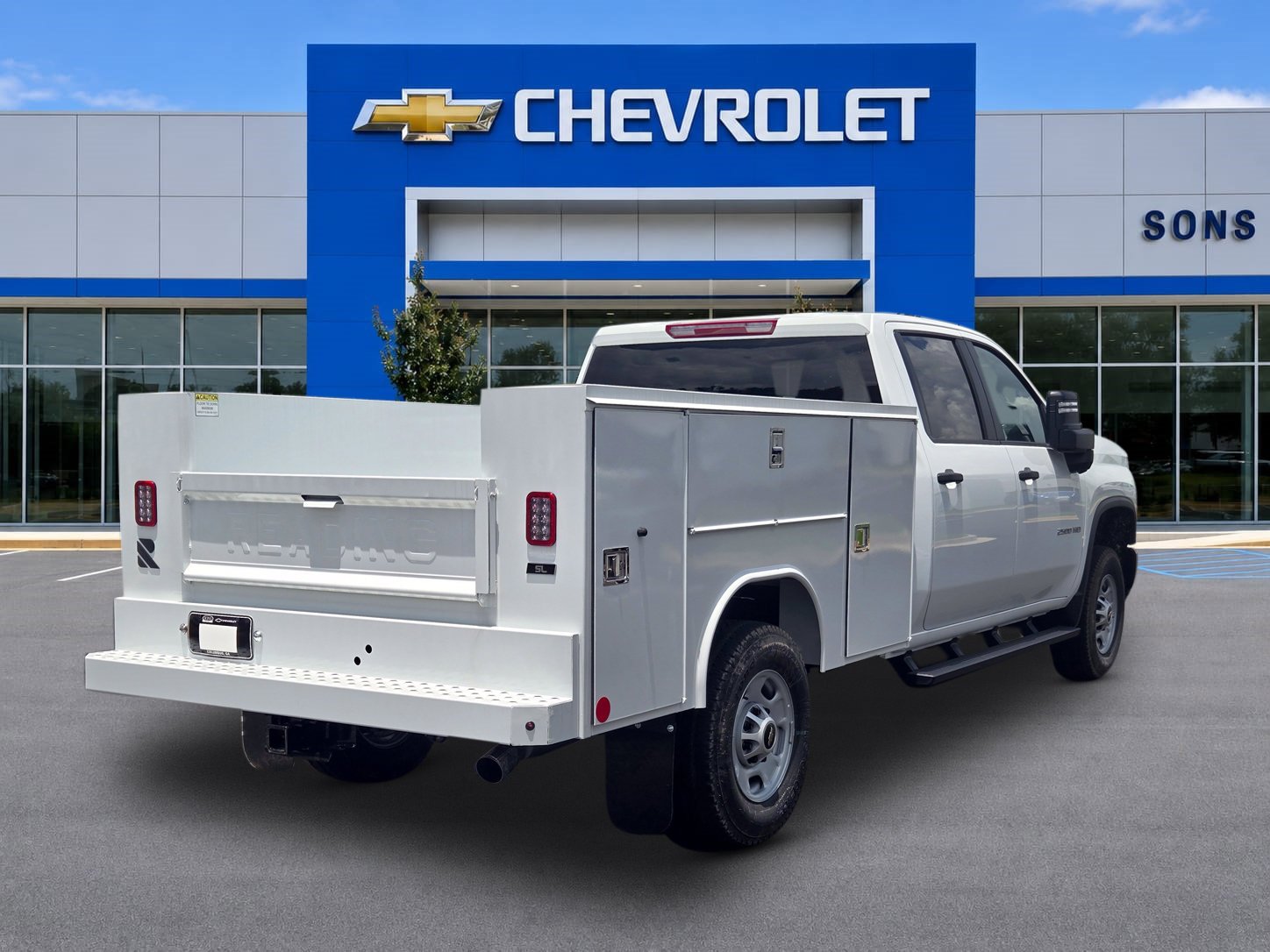 New 2026 Summit White Chevrolet WT image 6
