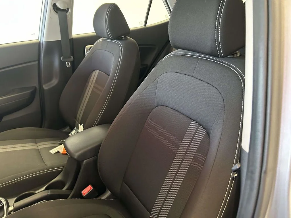 Used 2025 Silver Hyundai SEL image 16