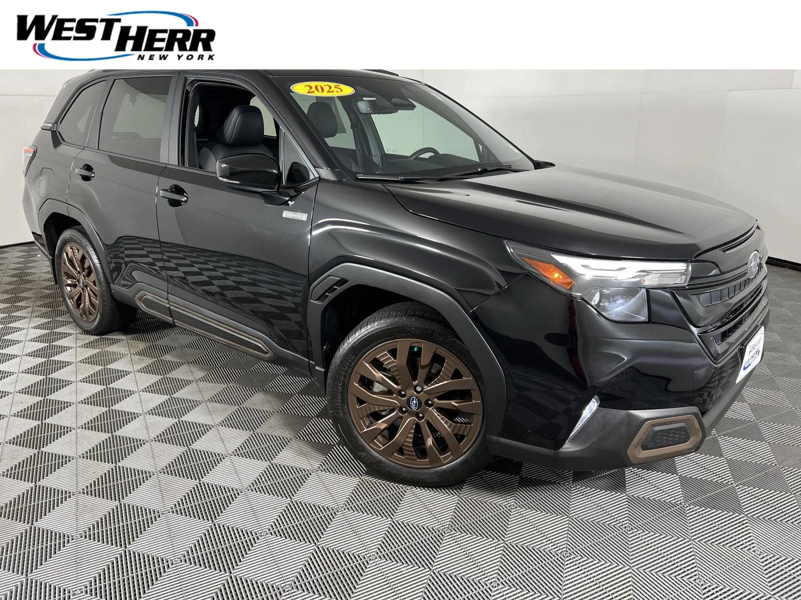 Used 2025 Crystal Black Silica Subaru Sport Hybrid image 1