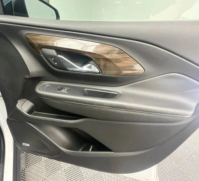Used 2020 White GMC Denali image 16