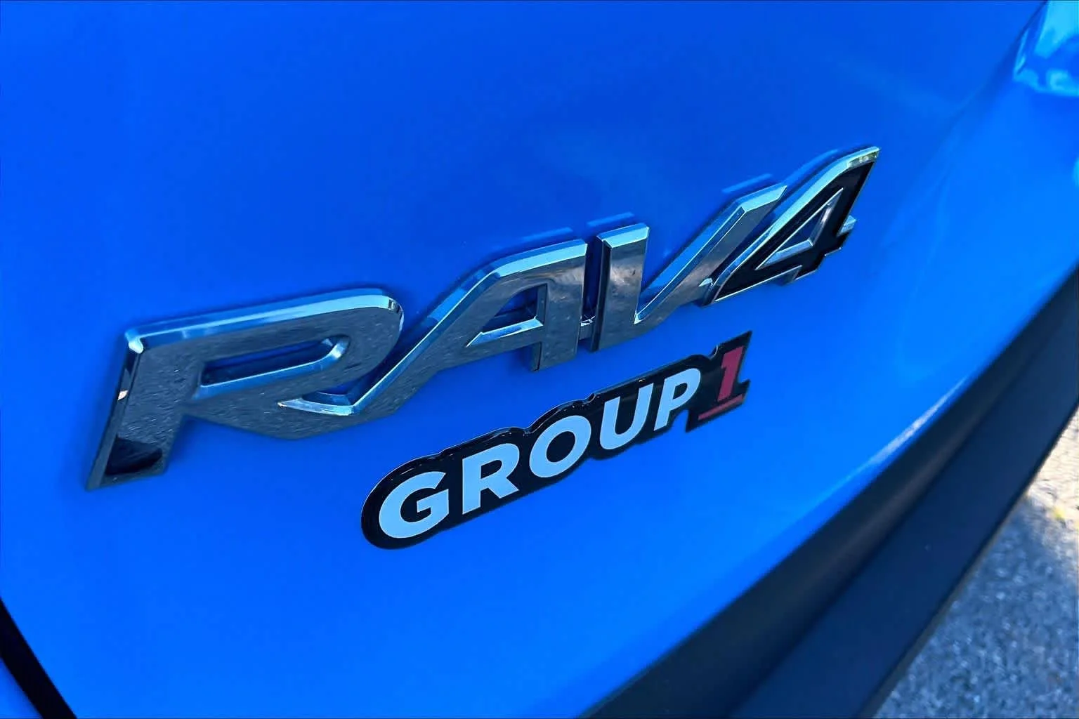 Used 2021 Blue Flame Toyota Hybrid XLE image 10