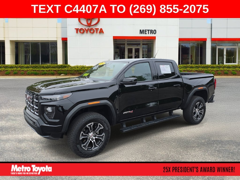 2024 GMC Canyon AT4