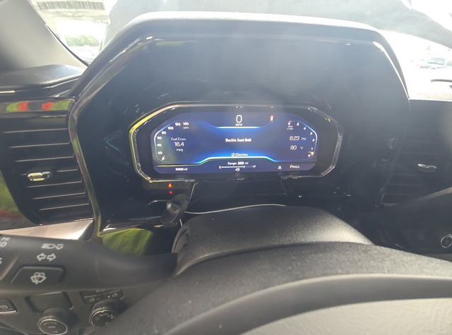 Used 2025 Gray Chevrolet LT image 5
