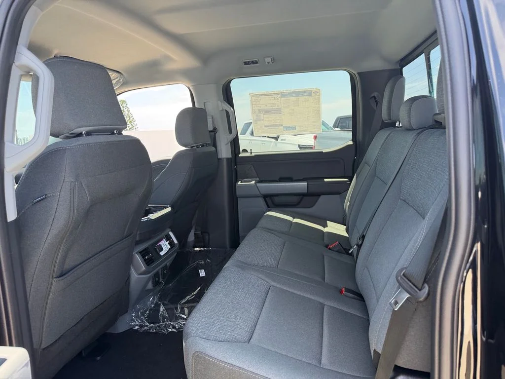 New 2026 Agate Black Metallic Ford XLT image 10