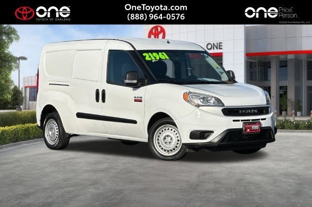 Used 2022 White Ram Base image 1